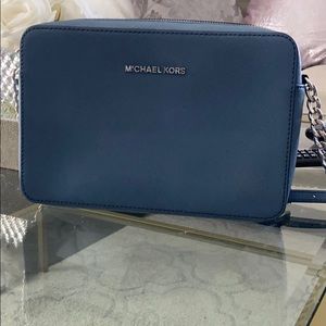Michael Kors Jet Set bag